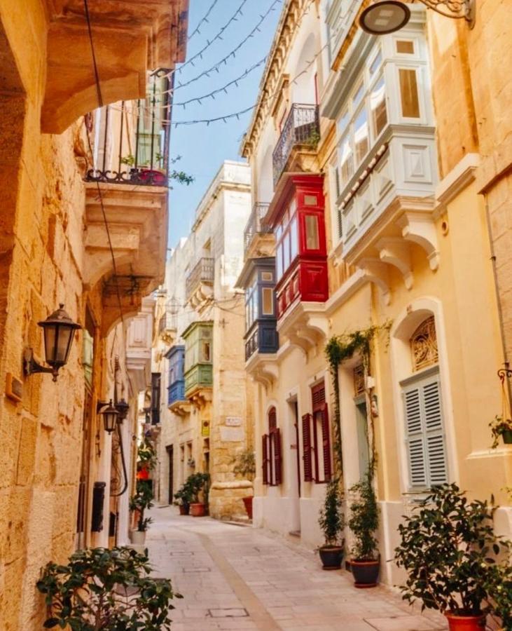 New & Unique Apartment - A 5 Minutes Ferry To Capital City Of Valletta Senglea Exteriör bild